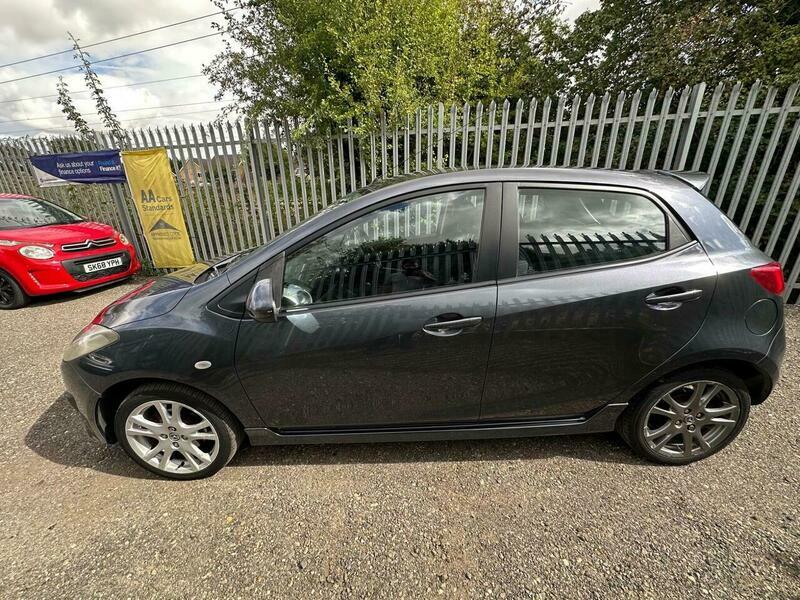 Mazda 2 1.5 Sport Hatchback Euro 4 103 Red #5
