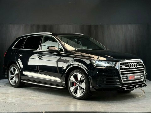Audi Q7 3.0 Tdi V6 Black #4