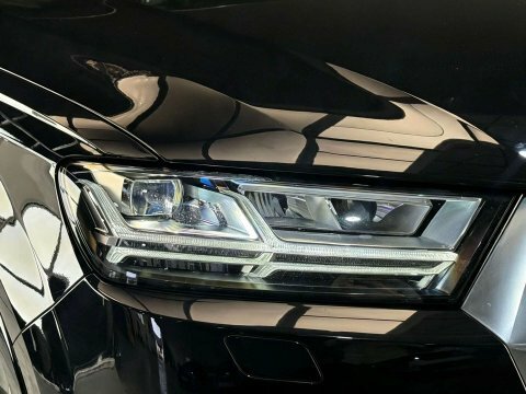 Audi Q7 3.0 Tdi V6 Black #6