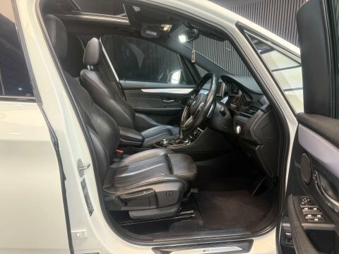 BMW 2 Series 218I Sport White #32