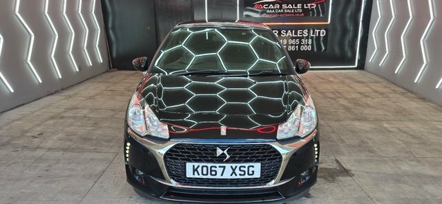 DS DS 3 1.2 Puretech Connected Chic Hatchback M Black #4
