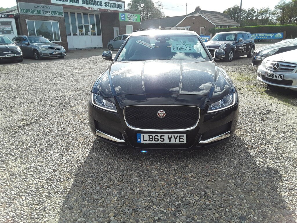 Jaguar XF 2.0 D Portfolio Black #2