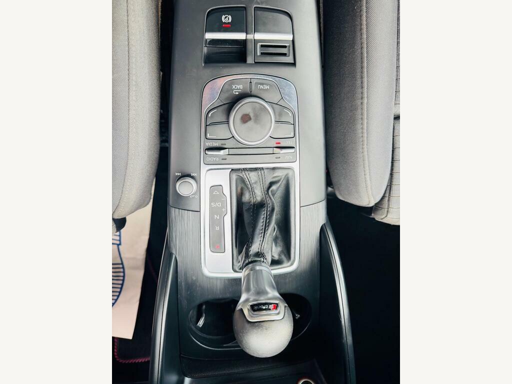 Audi A3 Hatchback 2.0 Tdi S Line Sportback S Tronic Euro 5 White #41