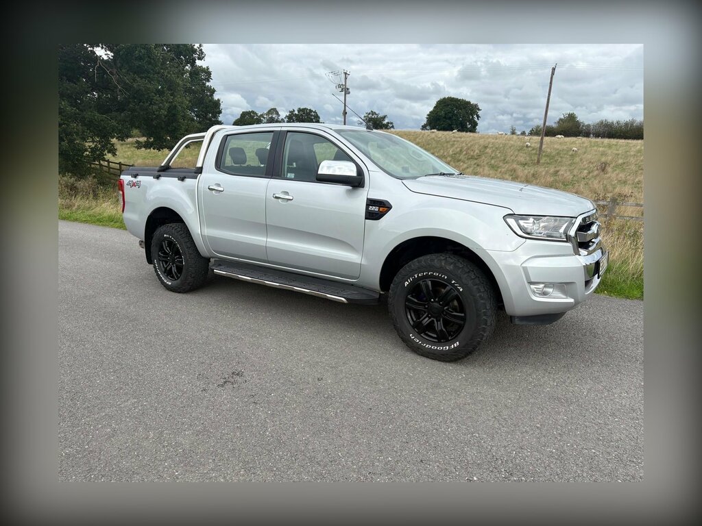 Ford Ranger 2.2 Tdci Xlt Super Pickup Extended Cab Silver