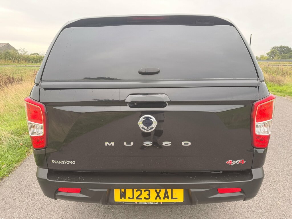 SsangYong Musso Double Cab Pick Up Saracen Red #7