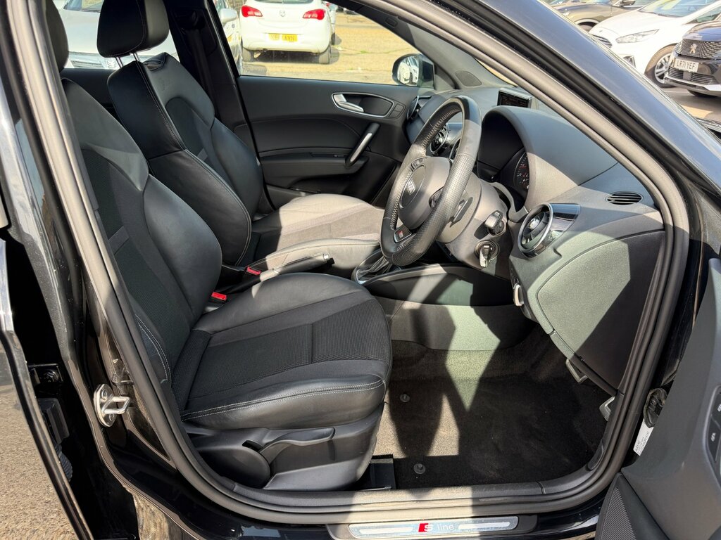 Audi A1 1.6 Sportback Tdi Sport 114 Bhp Black #22