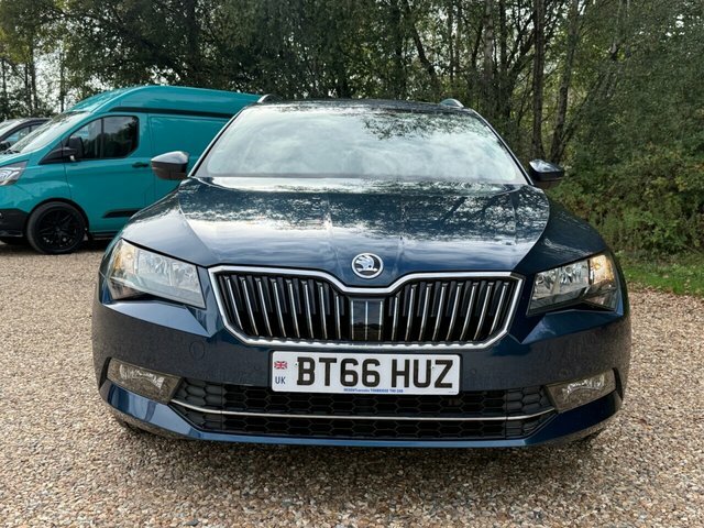 Skoda Superb 2L Se Business Black #8