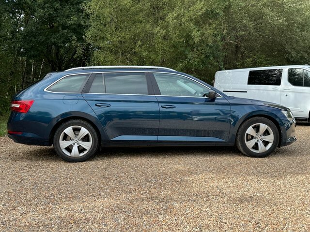 Skoda Superb Tdi Se Technology Estate Blue #6