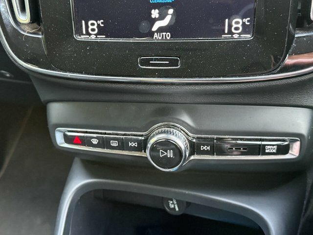 Volvo XC40 2.0 B4p Inscription Awd Silver #18