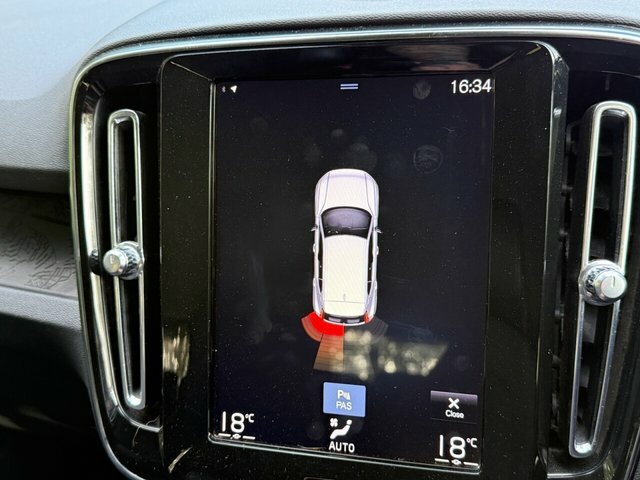 Volvo XC40 2.0 B4p Inscription Awd Silver #26