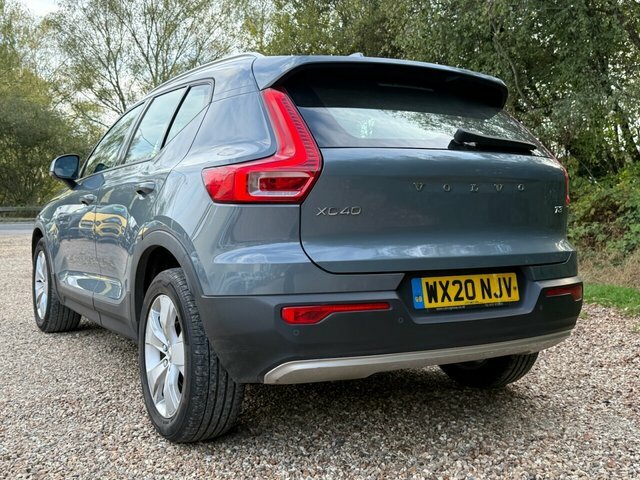 Volvo XC40 T3 Momentum Suv Grey #3