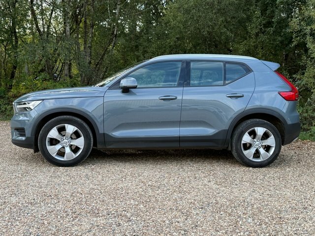 Volvo XC40 T3 Momentum Suv Grey #2
