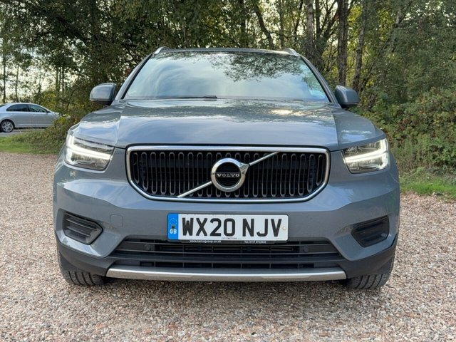 Volvo XC40 2.0 B4p Inscription Awd Silver #8