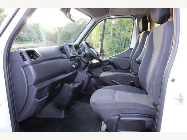 Renault Master Tipper 2.3 Dci 35 Business Rwd Mwb Euro 6 Lon White #2
