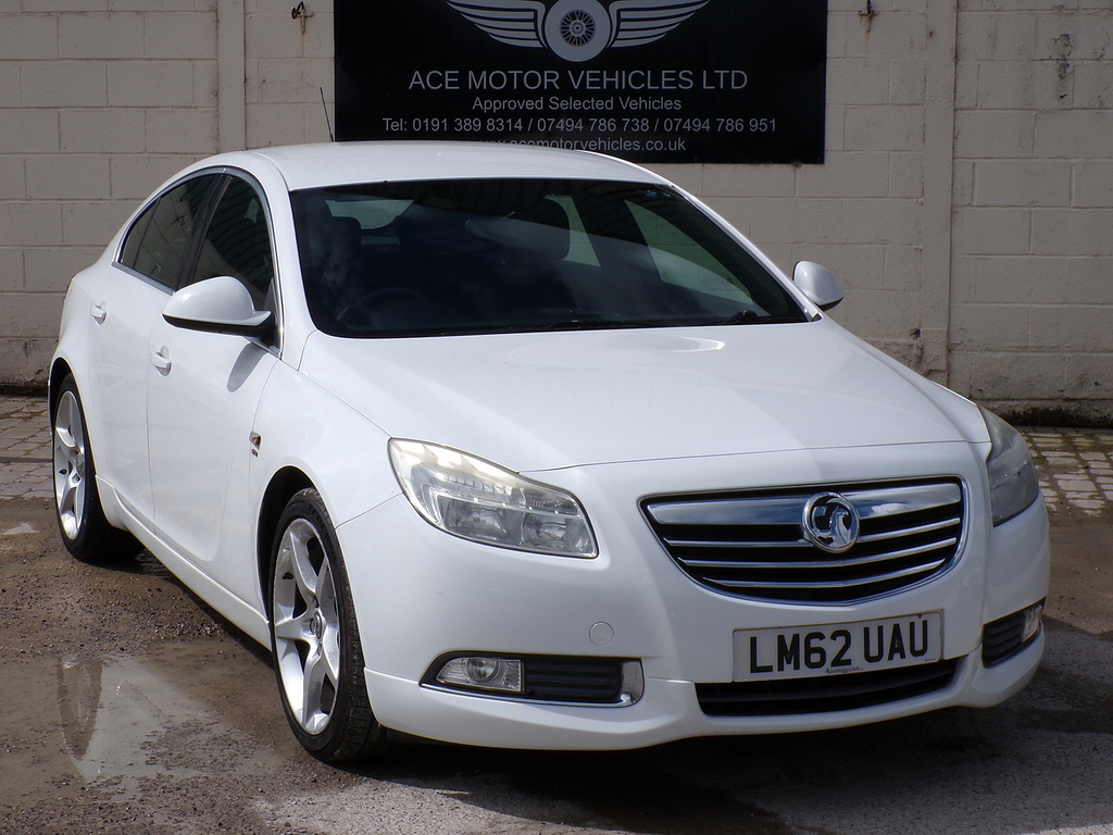 Vauxhall Insignia Cdti Ecoflex Sri VX Line White