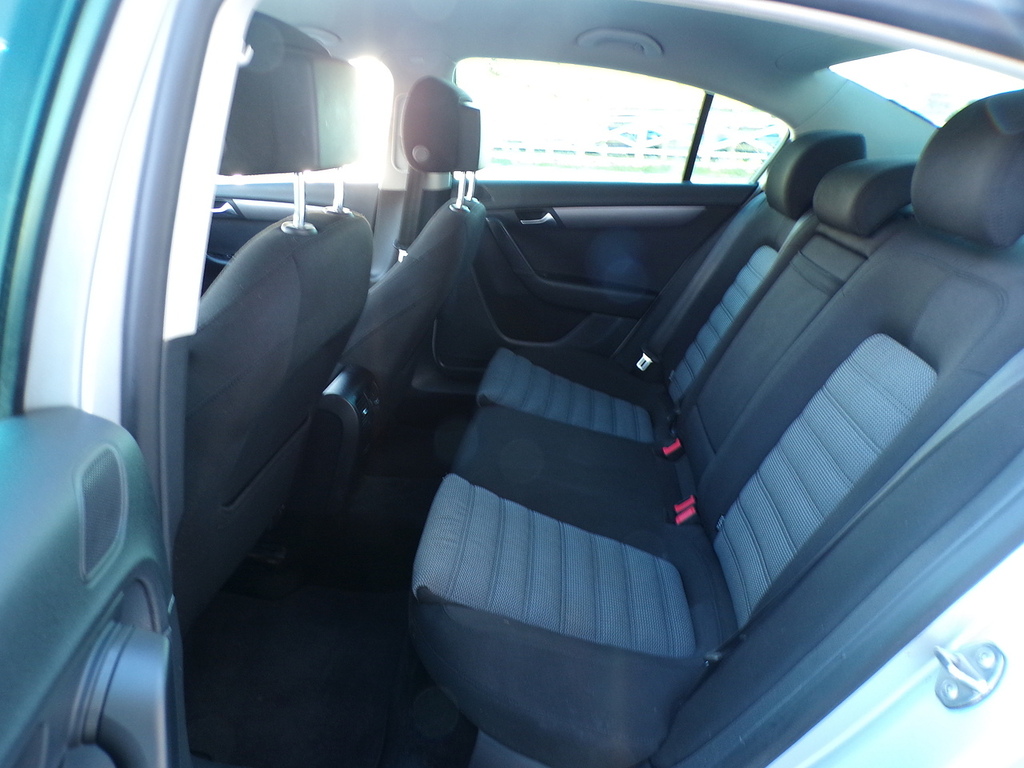 Volkswagen Passat Passat Highline Tdi Bluemotion Technology Semi-aut Red #19