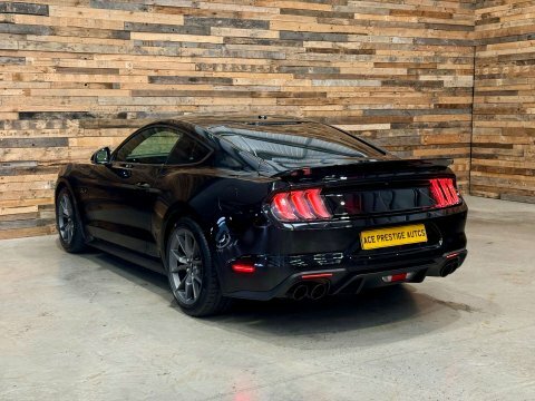 Ford Mustang 5.0 Mustang Gt Black #2