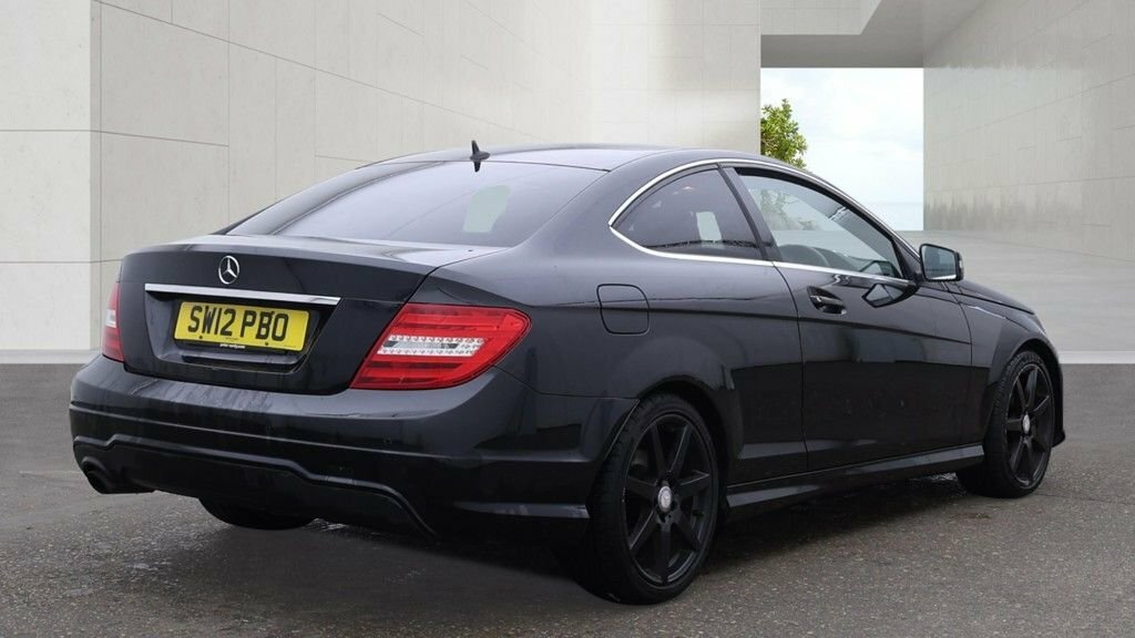 Mercedes-Benz C Class 2.1 C220 Cdi Blueefficiency Executive Se 168 Bh Black #4