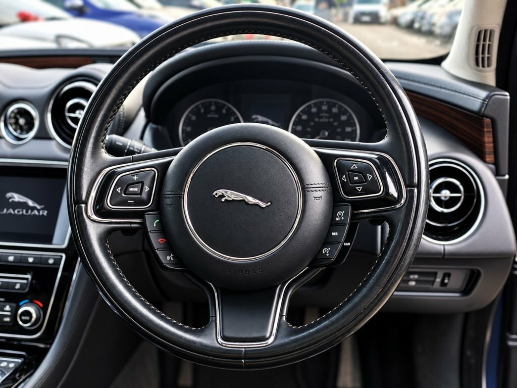 Jaguar XJ 3L Portfolio Blue #6