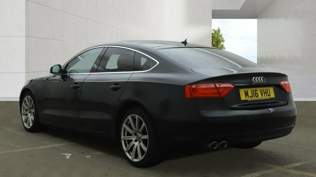Audi A5 2L Se Technik Black #3