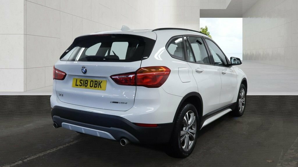 BMW X1 2L Sport White #4