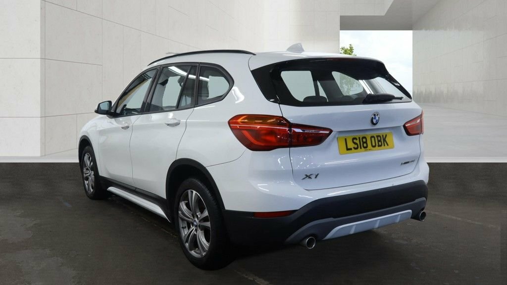 BMW X1 2L Sport White #3