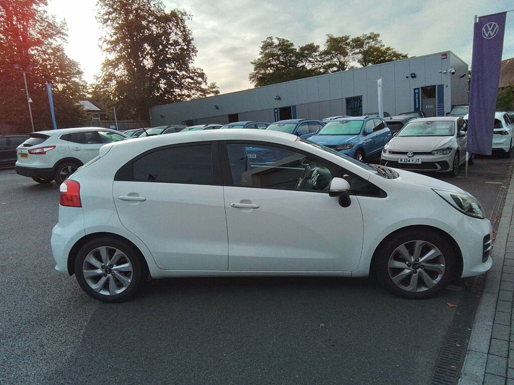 Kia RIO 1.25 2 Hatchback Euro 6 84 Bhp White #5