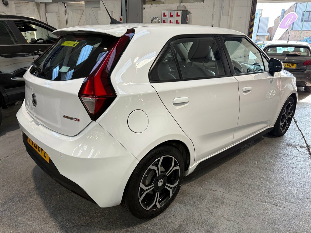 MG MG3 1.5 Vti-tech Exclusive Nav Hatchback Ma HY21EFZ White #4