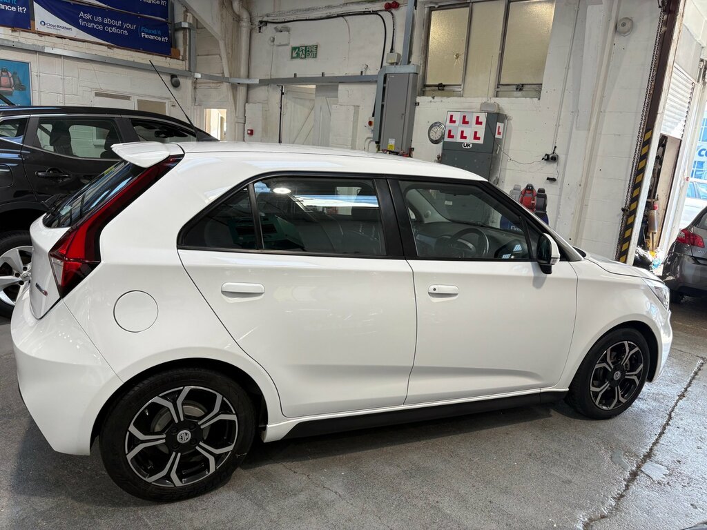 MG MG3 1.5 Vti-tech Exclusive Nav Hatchback Ma HY21EFZ White #5