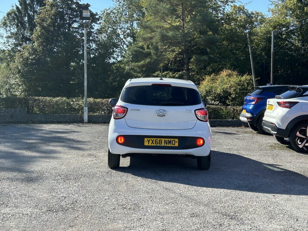 Hyundai I10 1.0 I10 Prem 1.0 My17 White #3