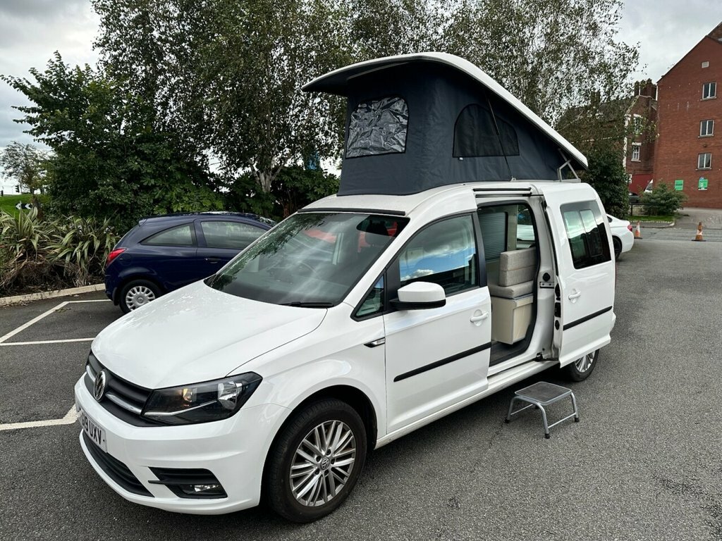 Volkswagen Caddy Maxi 2.0 Tdi 150Ps Kombi Van Dsg Grey #7