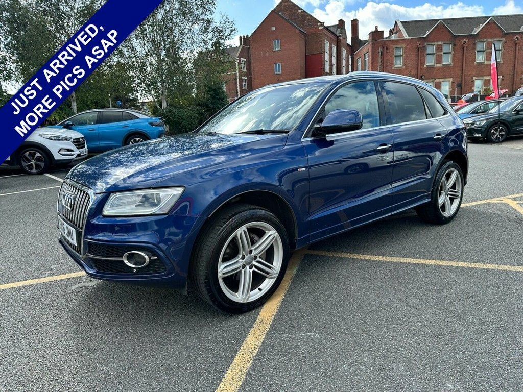 Audi Q5 2L S Line Plus Blue