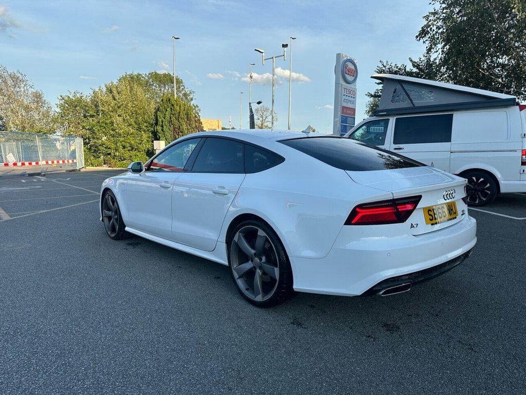 Audi A7 3L Black Edition White #5