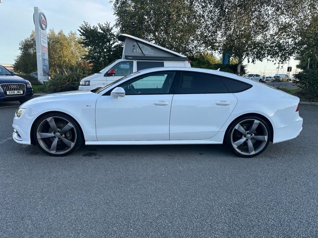 Audi A7 Hatchback White #6