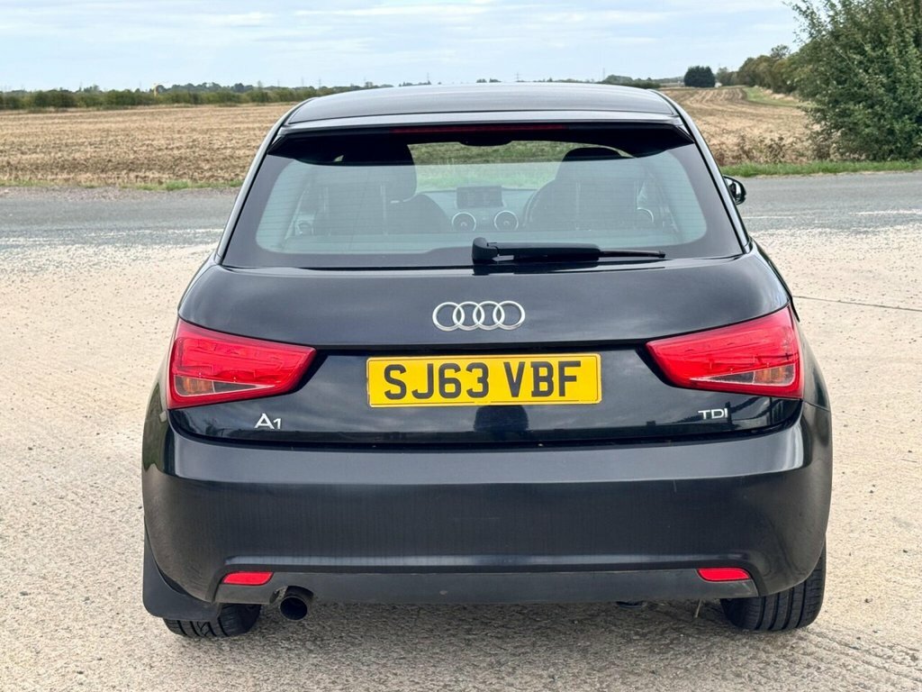 Audi A1 Sport 1.4 Tfsi 122 Ps S Tronic Red #13