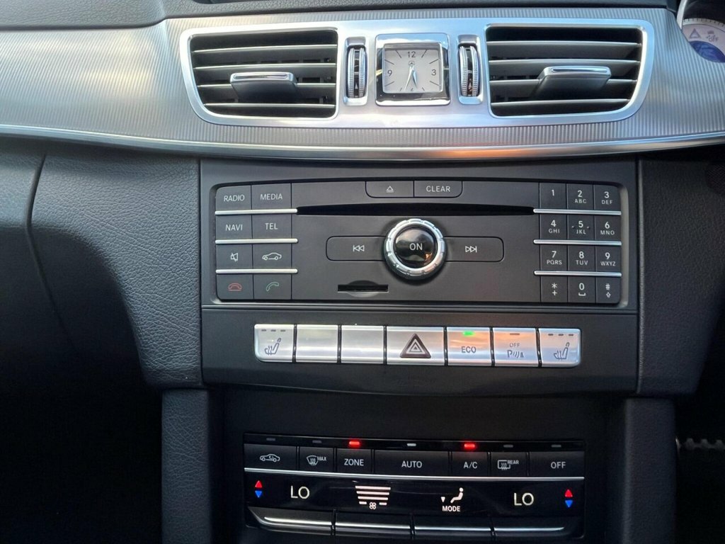 Mercedes-Benz E Class 2.1 E220 Bluetec Amg Night Edition G-tronic Euro Blue #51