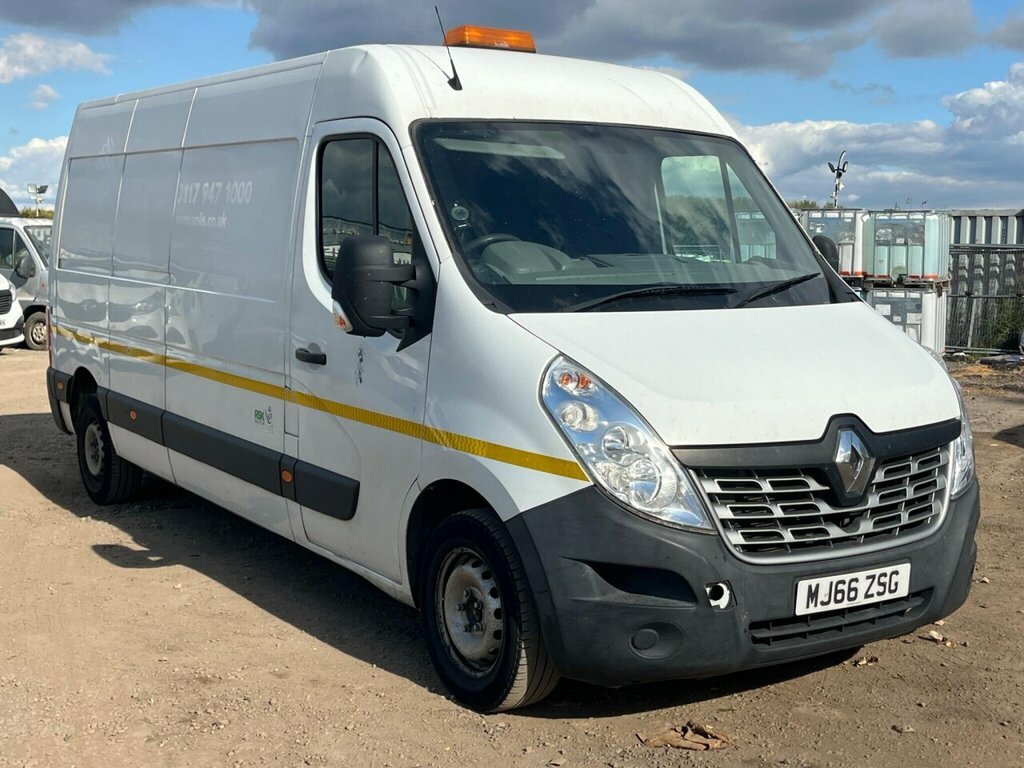 Renault Master Mpv White