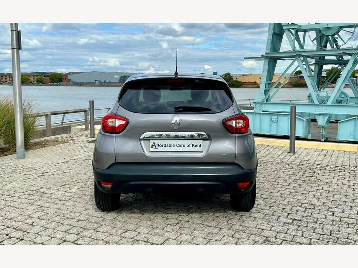 Renault Captur 0.9L Dynamique Medianav Energy Tce Ss 90 Bhp Beige #8