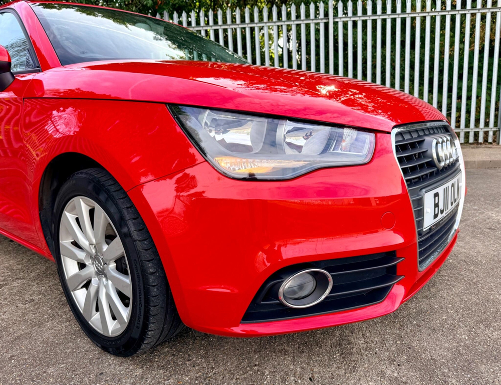 Audi A1 1.4 Tfsi Sport Euro 5 Ss Red #3