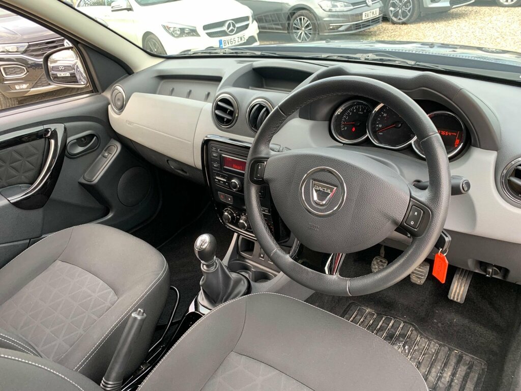 Dacia Duster 1.5 Dci Laureate Suv Euro 6 Ss Black #20