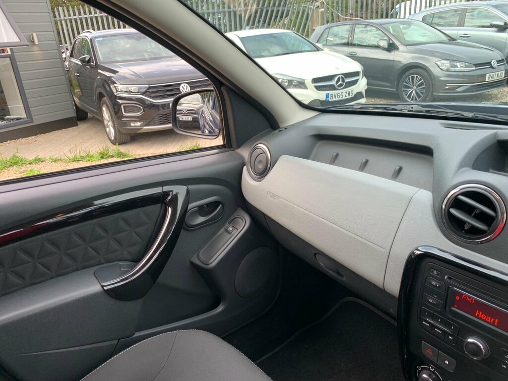 Dacia Duster 1.5 Dci Laureate Suv Euro 6 Ss Black #25