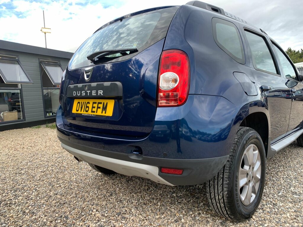 Dacia Duster 1.5 Dci Laureate Suv Euro 6 Ss Black #8