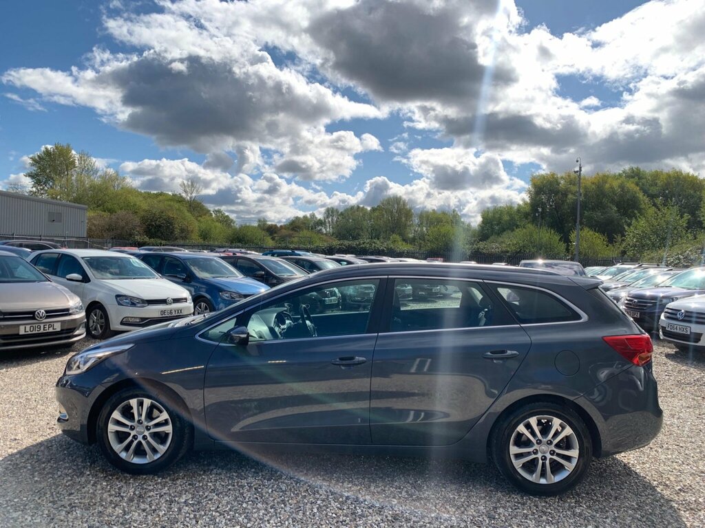 Kia Ceed 1.6 Crdi Ecodynamics 2 Sportswagon Euro 5 Ss Blue #3