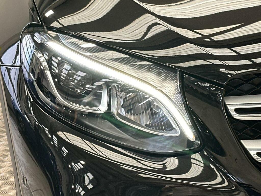 Mercedes-Benz GLC Class Glc 220 D 4Matic Amg Line Premium Black #24