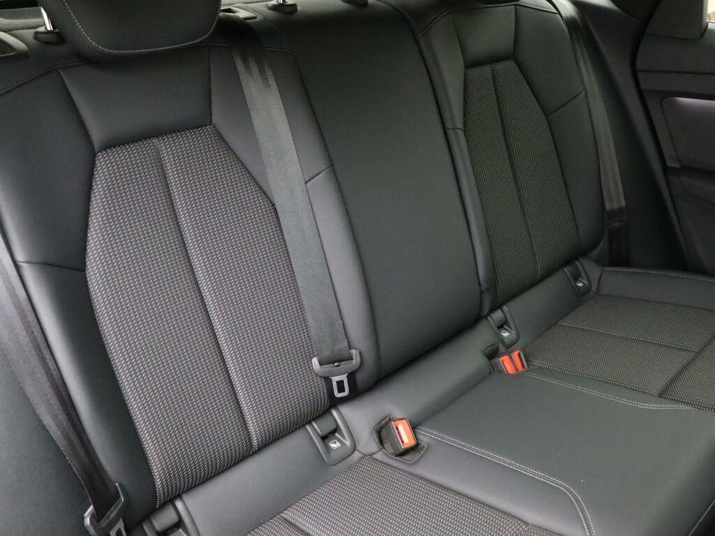 Audi Q4 E Tron 150Kw 40 82Kwh Sport Cs Grey #35