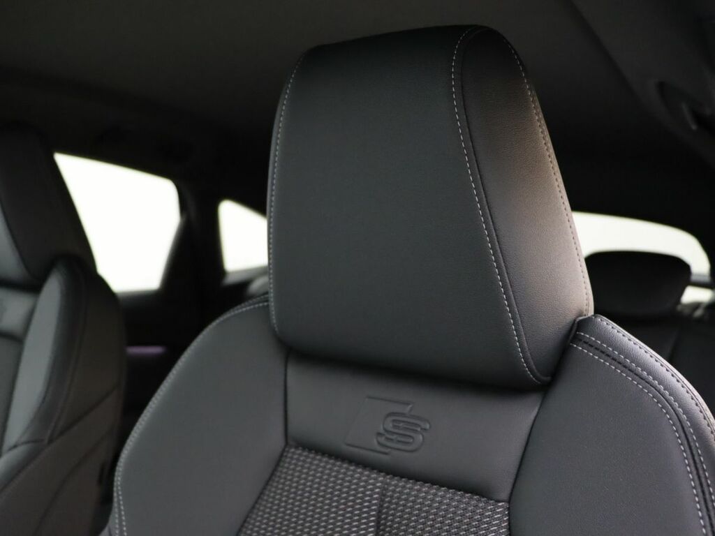 Audi Q4 E Tron 150Kw 40 82Kwh Sport Cs Grey #31