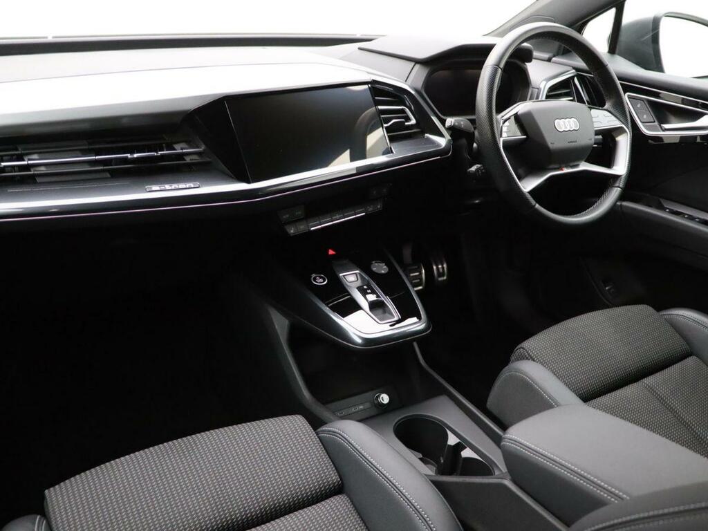 Audi Q4 E Tron 150Kw 40 82Kwh Sport Cs Grey #2