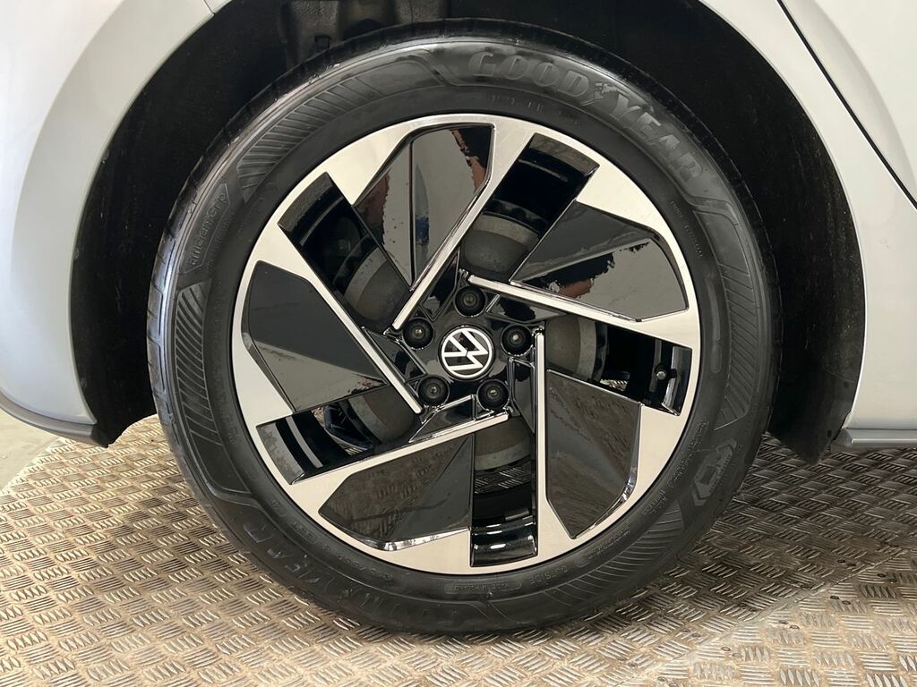 Volkswagen ID.3 Pure 52Kwh Match #24