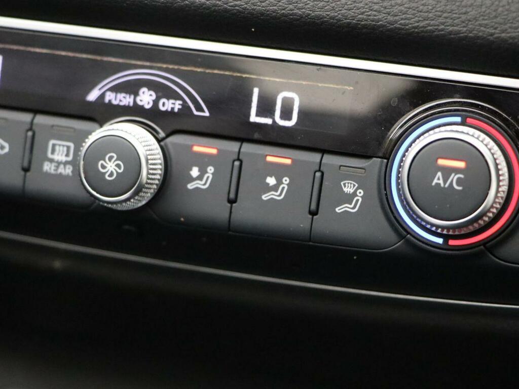 Audi A3 Cabriolet 1.5 Tfsi Cod 35 Sport Convertible S Tro Black #25