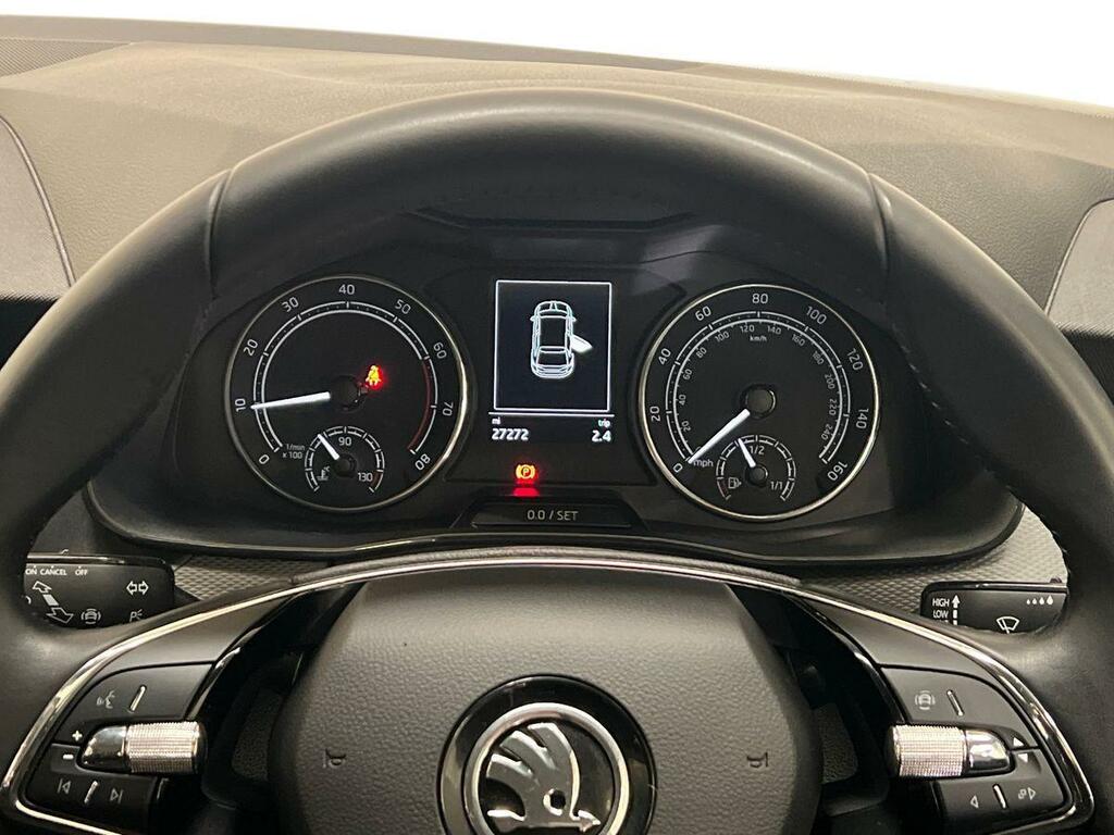 Skoda Scala 1.5 Tsi 150Ps Se Dsg Black #8